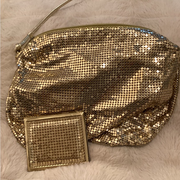 Vintage Gold Sequenced Bag W/ Mirror - Picture 9 of 15